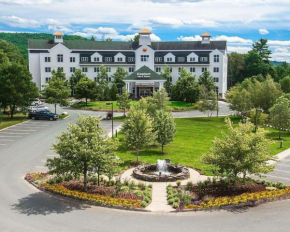 Гостиница Comfort Inn & Suites Near Burke Mountain  Saint Johnsbury